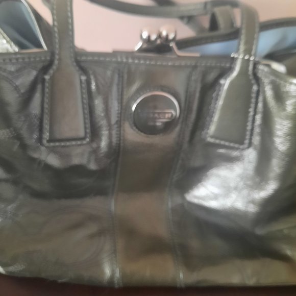 Coach Pewter Patent Leather Signature Logo Kiss Lock Purse Bag - Picture 8 of 16